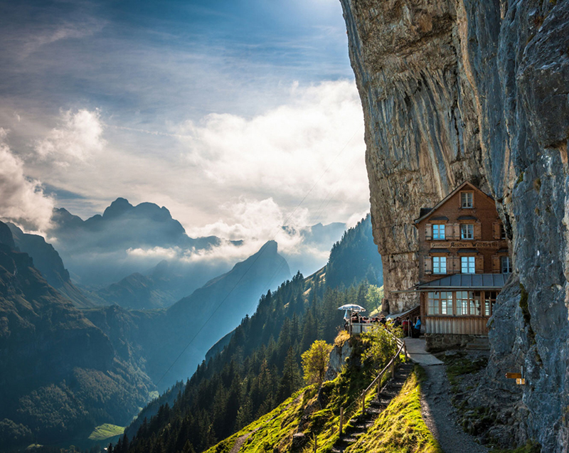 هتل آشر کلیف در سوئیس