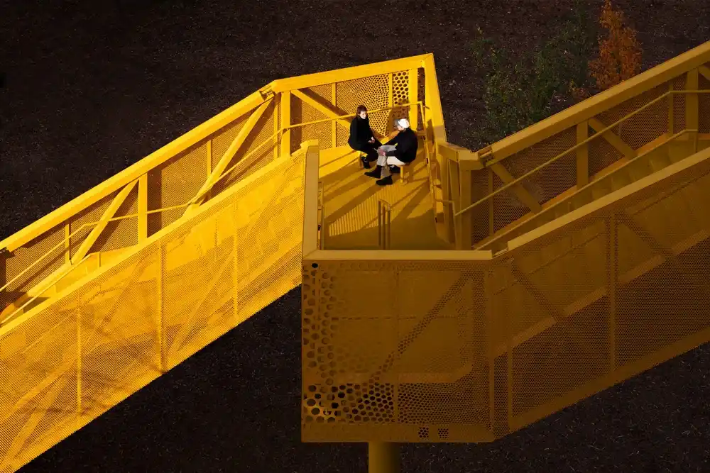 بازسازی ساختمان اداری